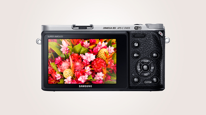 Illustration for article titled Samsung NX500: una nueva y potente compacta para grabar en 4K